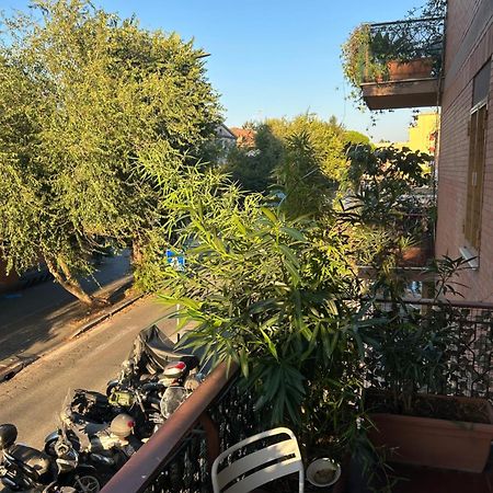 Bed and Breakfast La Fontana Di Carlotta Roma Exterior foto