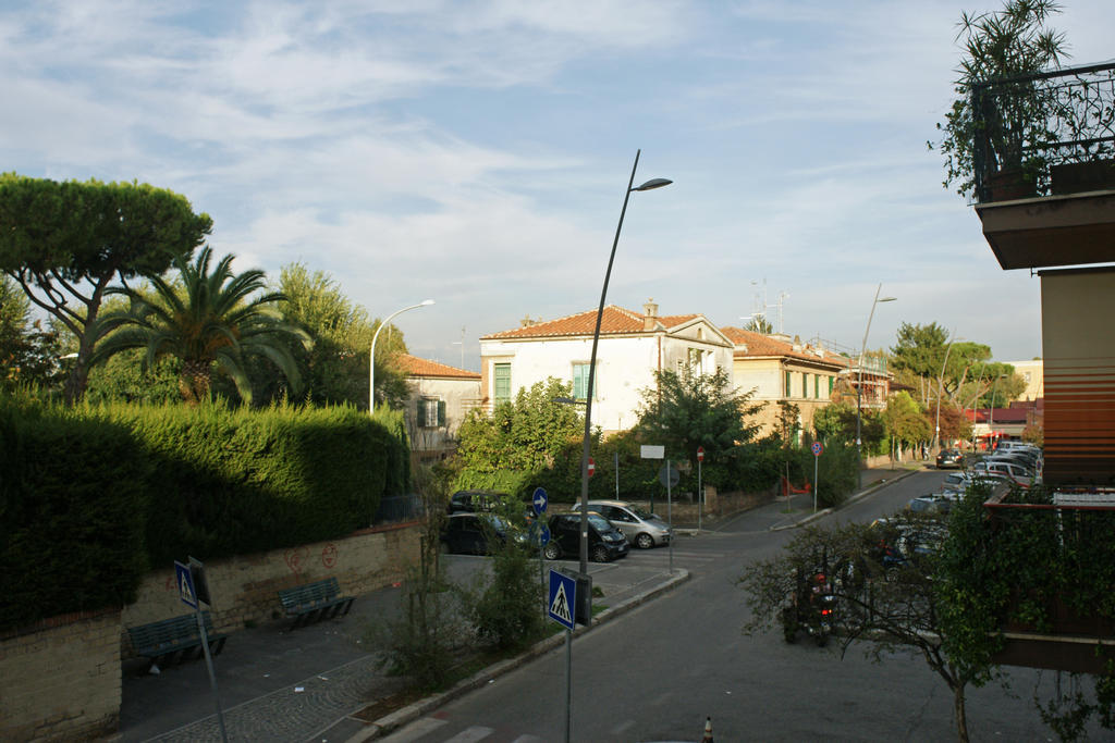 Bed and Breakfast La Fontana Di Carlotta Roma Exterior foto
