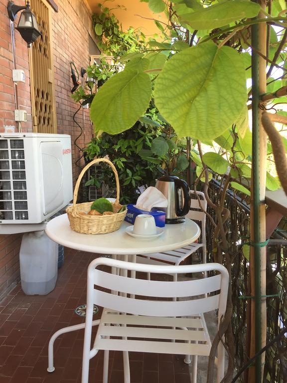 Bed and Breakfast La Fontana Di Carlotta Roma Exterior foto