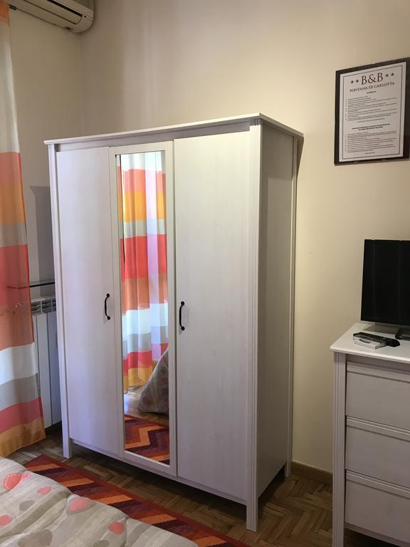 Bed and Breakfast La Fontana Di Carlotta Roma Exterior foto